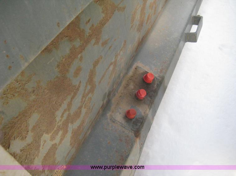 image for item I5622 2003 Warren WFL651-15 dump bed