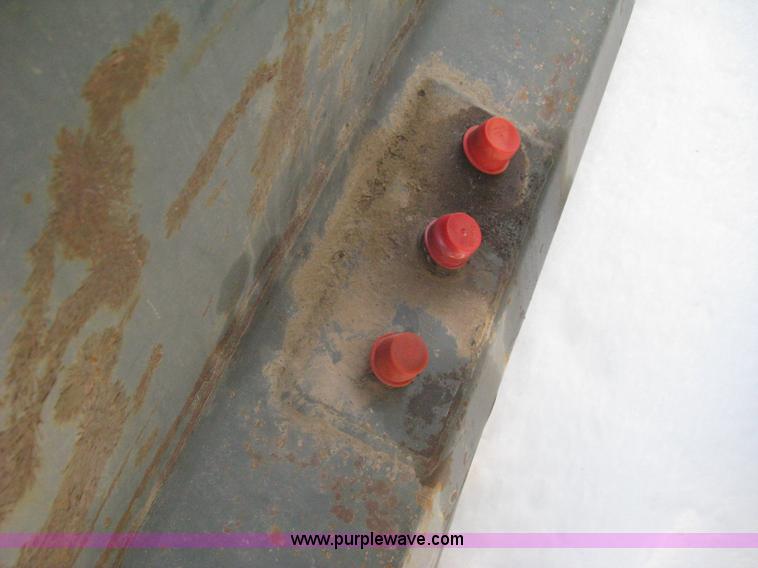 image for item I5622 2003 Warren WFL651-15 dump bed