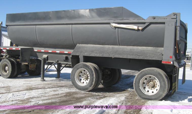 image for item I5626 1999 Stec barrel dump trailer