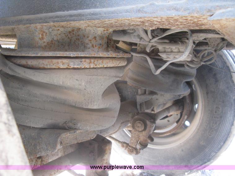 image for item I5626 1999 Stec barrel dump trailer