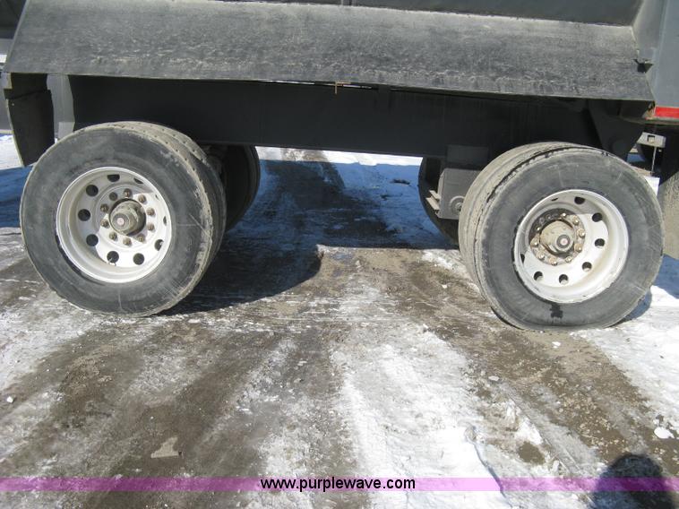image for item I5626 1999 Stec barrel dump trailer
