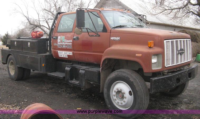 image for item I5629 1993 Chevrolet Kodiak Crew Cab service truck