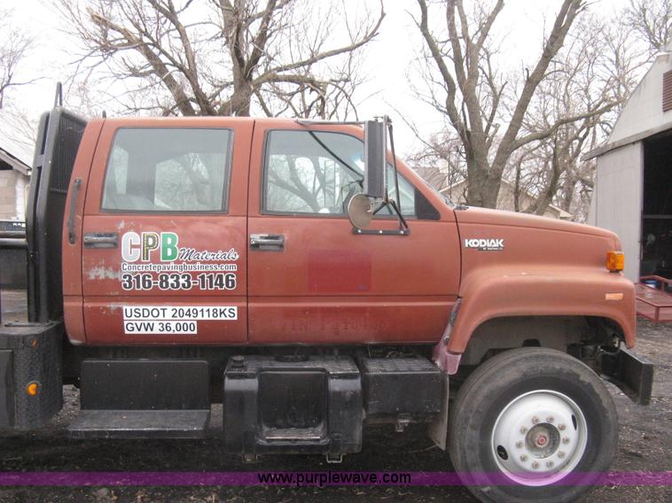 image for item I5629 1993 Chevrolet Kodiak Crew Cab service truck