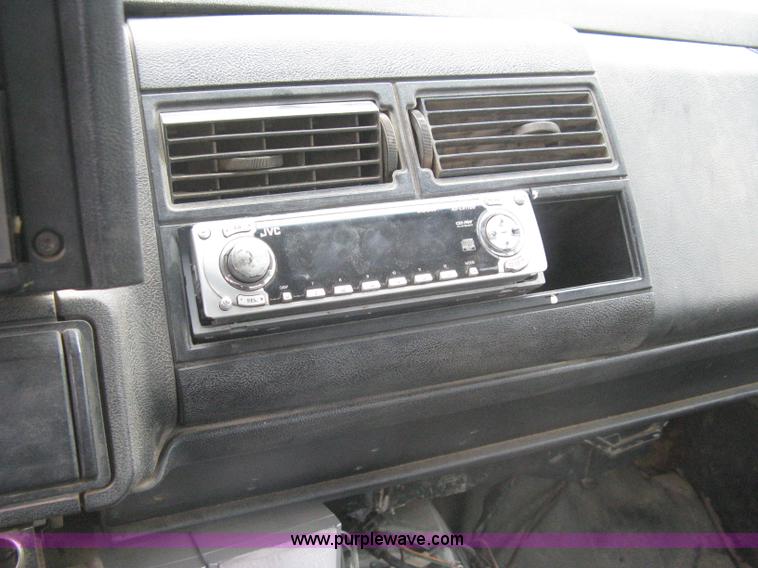 image for item I5629 1993 Chevrolet Kodiak Crew Cab service truck