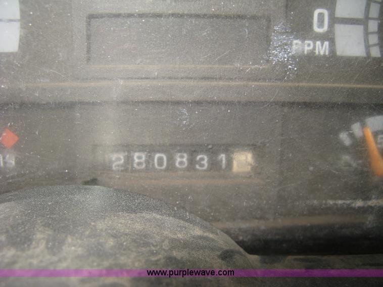 image for item I5629 1993 Chevrolet Kodiak Crew Cab service truck