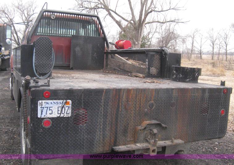 image for item I5629 1993 Chevrolet Kodiak Crew Cab service truck