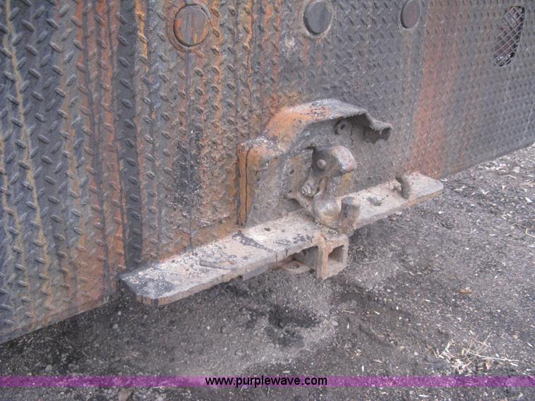 image for item I5629 1993 Chevrolet Kodiak Crew Cab service truck