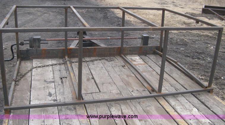 image for item I5630 1998 Dynaweld tandem axle equipment trailer