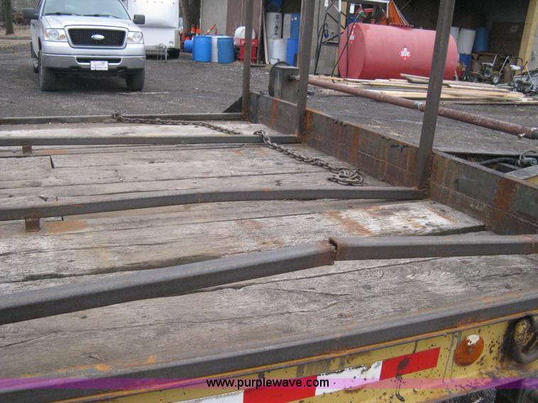image for item I5630 1998 Dynaweld tandem axle equipment trailer