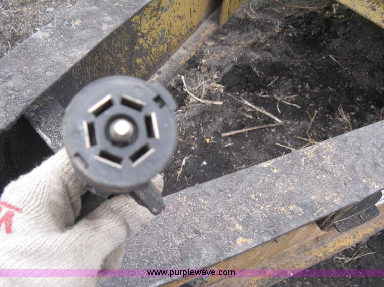 image for item I5630 1998 Dynaweld tandem axle equipment trailer
