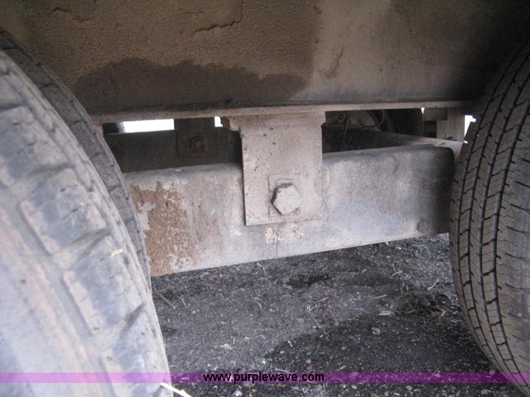 image for item I5630 1998 Dynaweld tandem axle equipment trailer