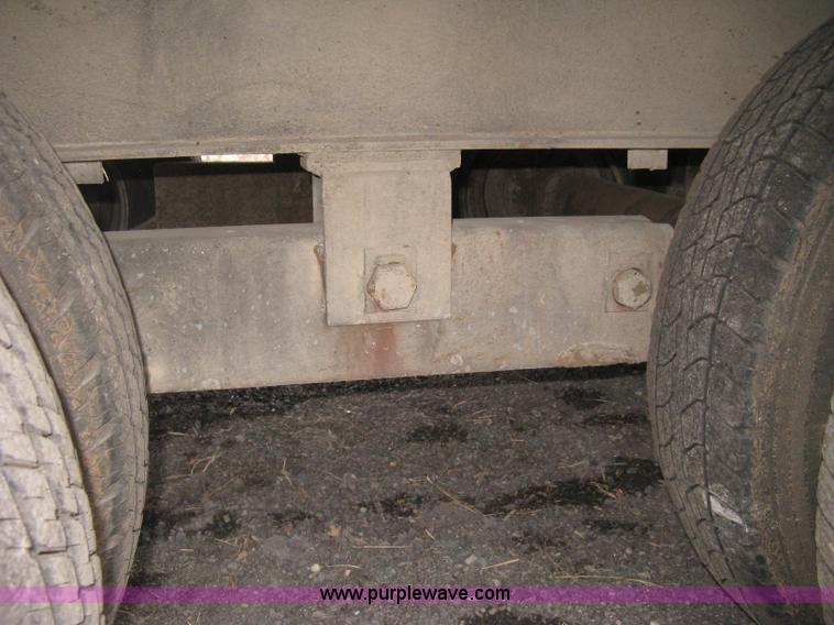 image for item I5630 1998 Dynaweld tandem axle equipment trailer