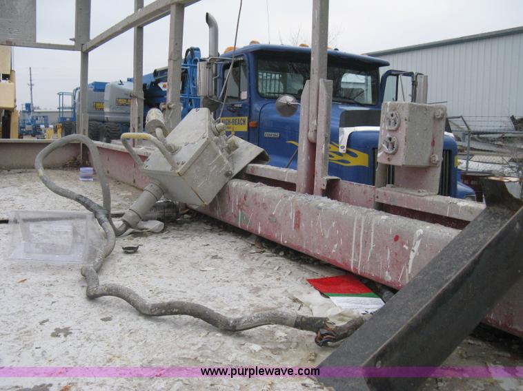 image for item I5637 1999 Mec 30724WD rough terrain scissor lift