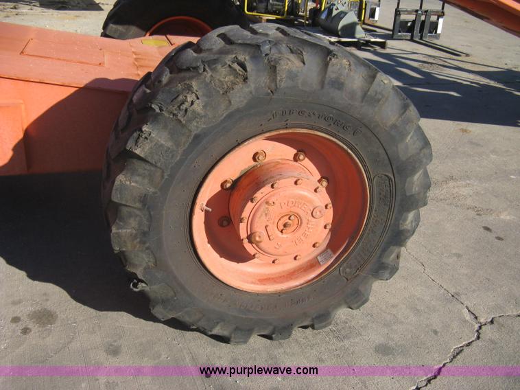 image for item I5645 1999 Snorkel TB60 boom lift