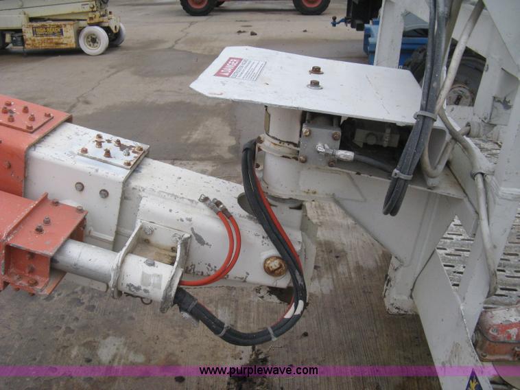 image for item I5646 1999 Snorkel TB60 boom lift