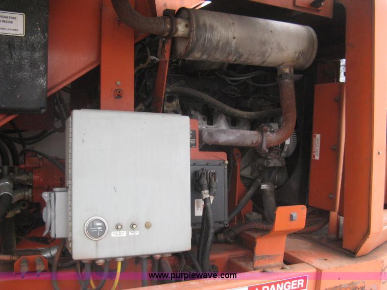 image for item I5646 1999 Snorkel TB60 boom lift