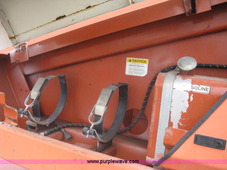 image for item I5646 1999 Snorkel TB60 boom lift