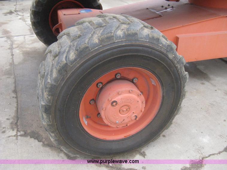 image for item I5646 1999 Snorkel TB60 boom lift