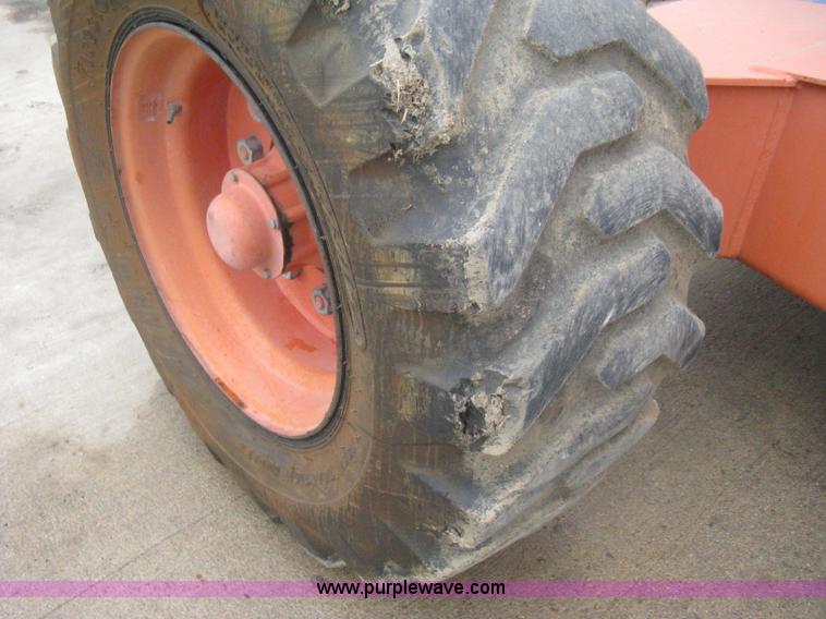 image for item I5646 1999 Snorkel TB60 boom lift