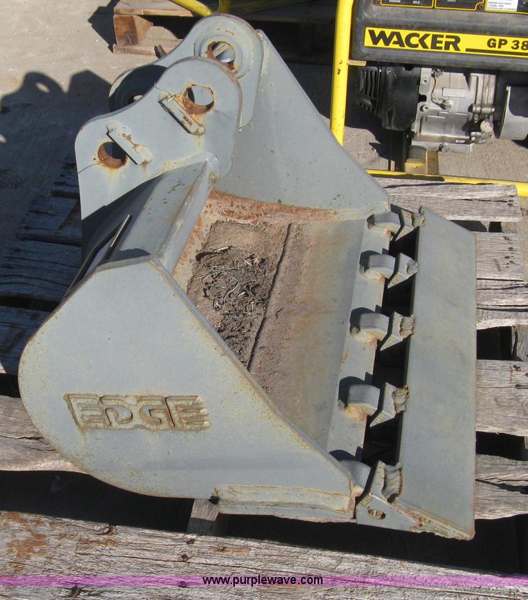 image for item I5647 Edge 24" trench bucket