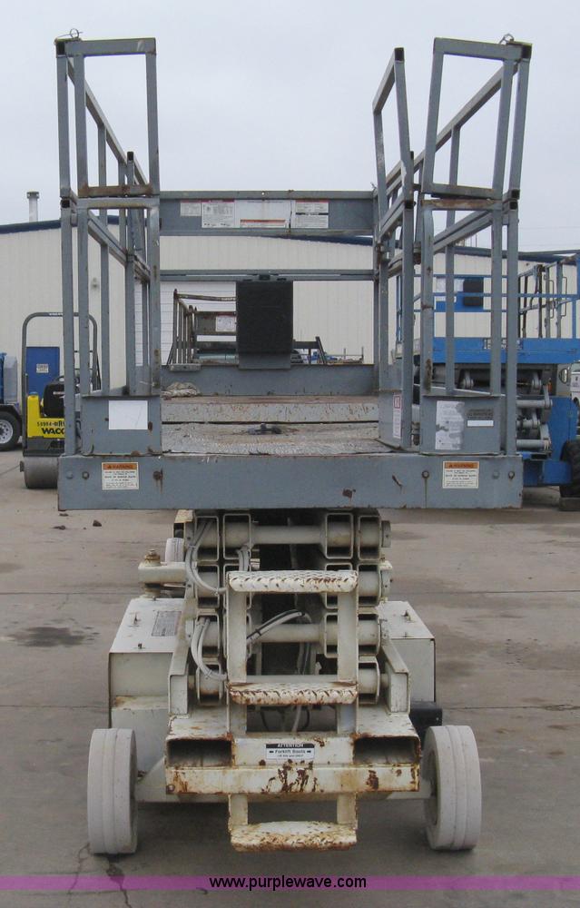 image for item I5654 Terex/Marklift CH30EP electric scissor lift