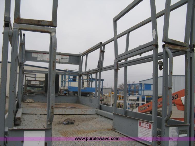 image for item I5654 Terex/Marklift CH30EP electric scissor lift