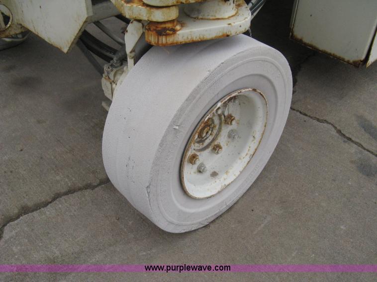 image for item I5654 Terex/Marklift CH30EP electric scissor lift