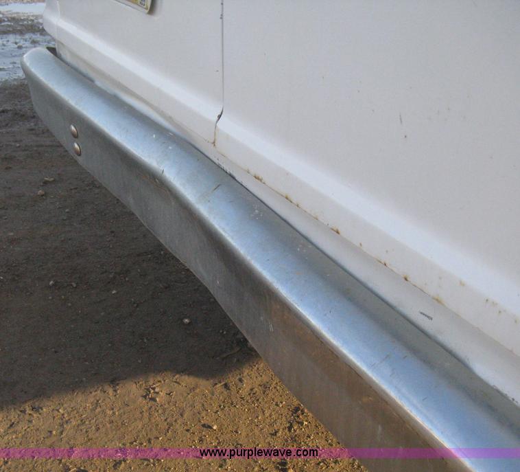 image for item I5732 1991 Ford Econoline E350 bus