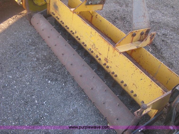 image for item I5741 Three point land level