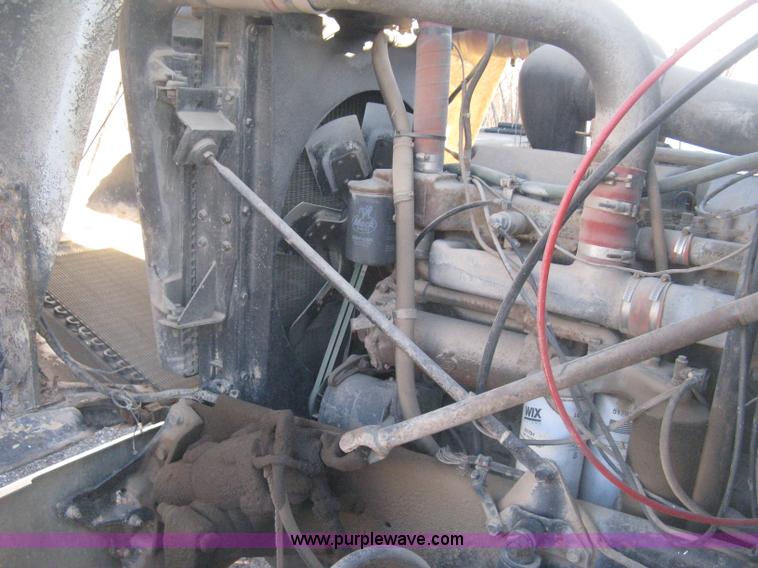 image for item I5746 1985 Mack RS688LST Value Liner cab and chassis