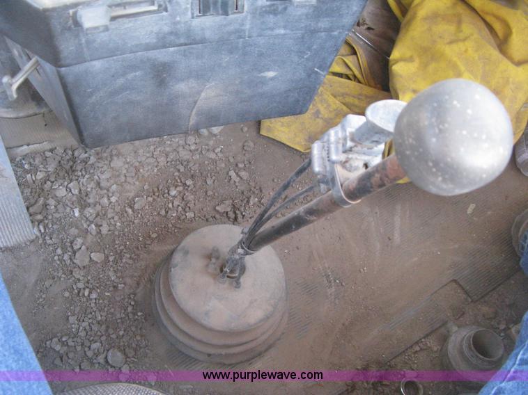 image for item I5746 1985 Mack RS688LST Value Liner cab and chassis