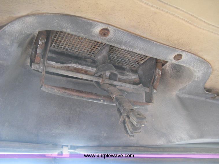 image for item I5746 1985 Mack RS688LST Value Liner cab and chassis