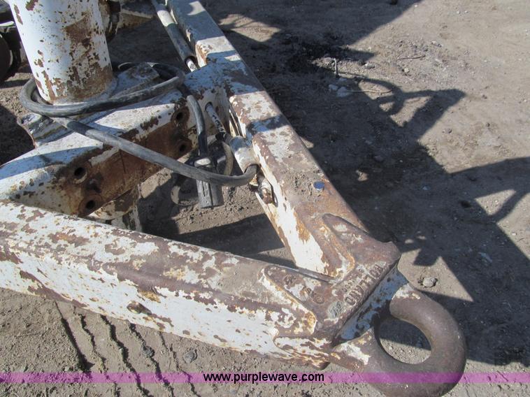 image for item I7224 1994 Schwing BPA750D-18R concrete pump