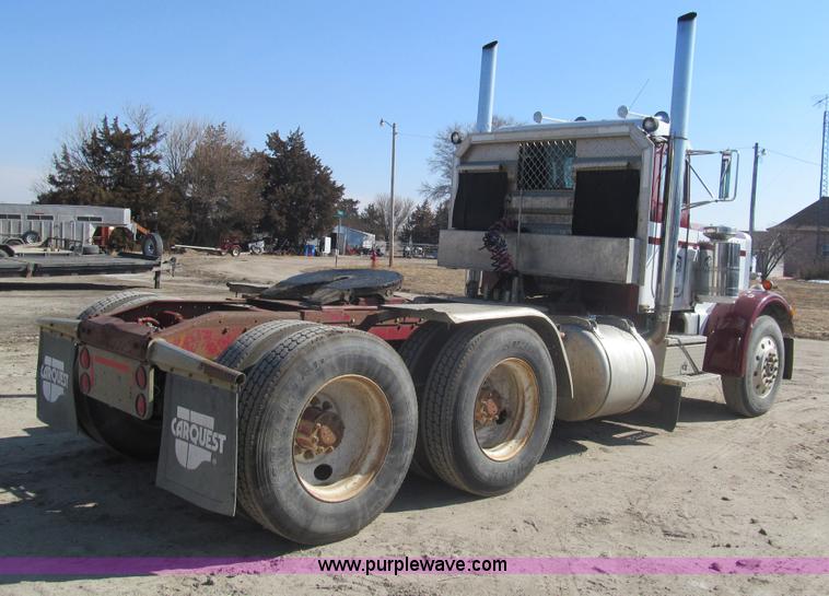 image for item I7228 1983 Peterbilt 359 semi truck