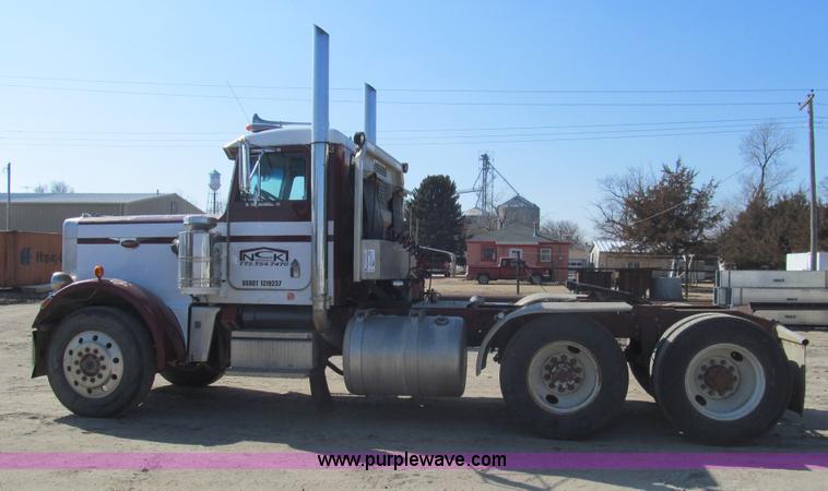 image for item I7228 1983 Peterbilt 359 semi truck