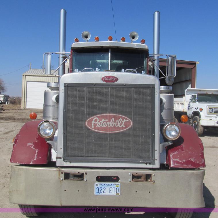 image for item I7228 1983 Peterbilt 359 semi truck