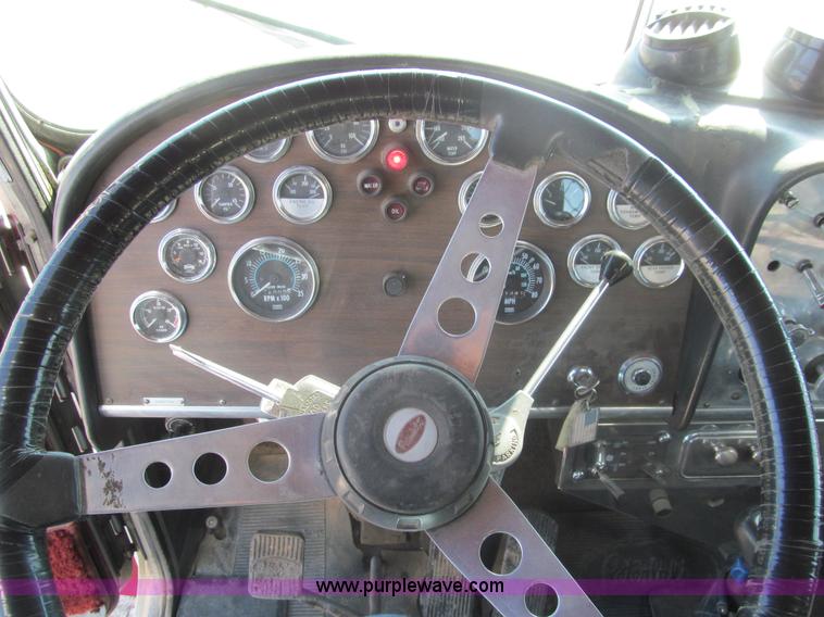 image for item I7228 1983 Peterbilt 359 semi truck