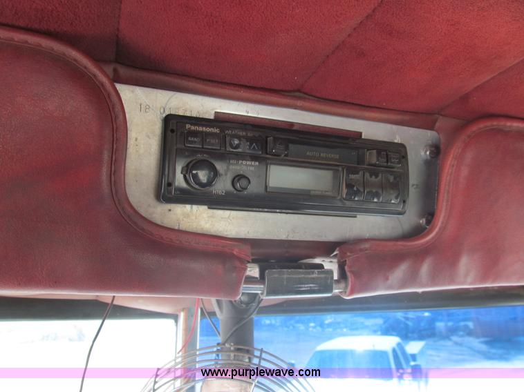 image for item I7228 1983 Peterbilt 359 semi truck