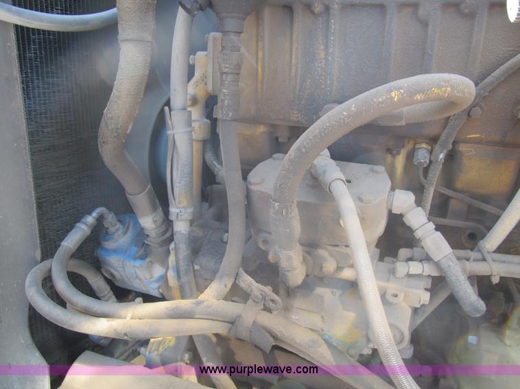 image for item I7228 1983 Peterbilt 359 semi truck