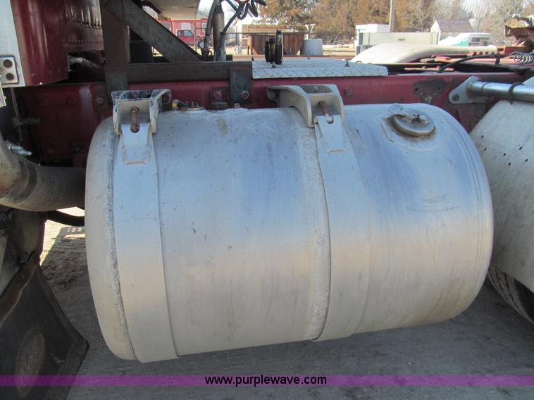 image for item I7228 1983 Peterbilt 359 semi truck