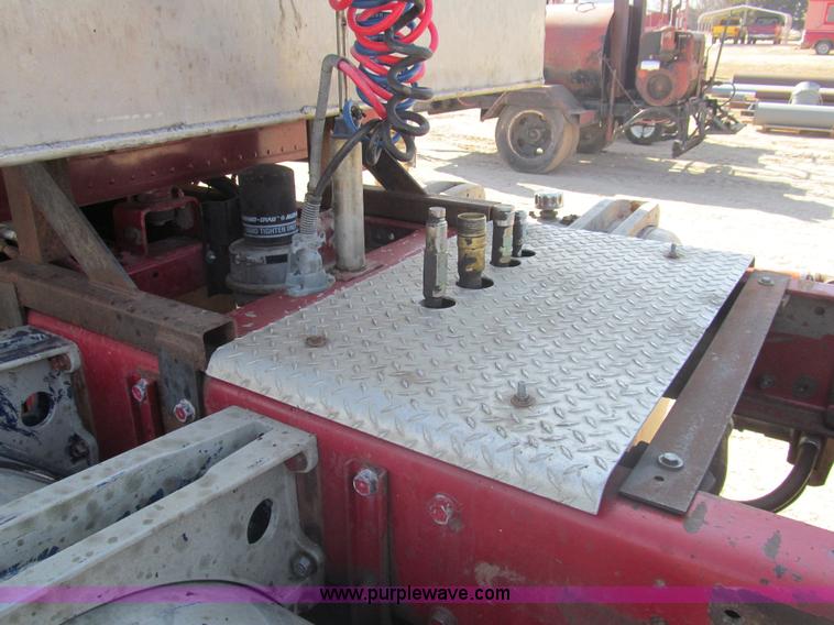 image for item I7228 1983 Peterbilt 359 semi truck