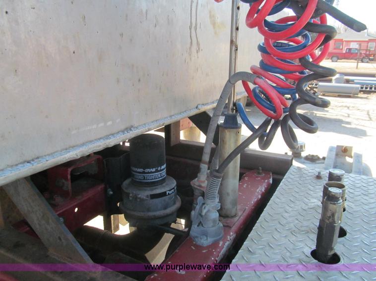 image for item I7228 1983 Peterbilt 359 semi truck