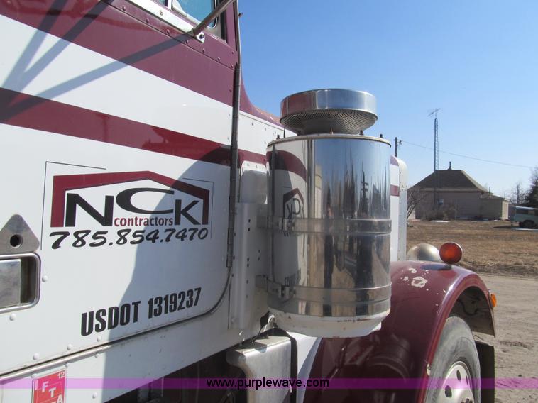 image for item I7228 1983 Peterbilt 359 semi truck