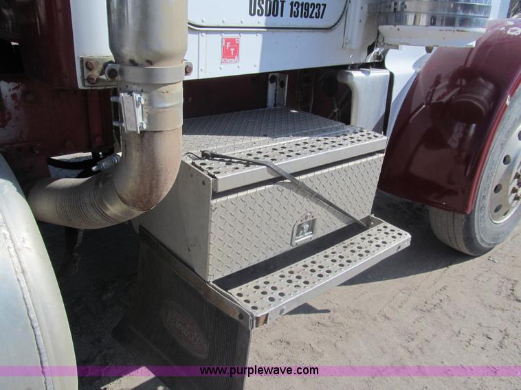 image for item I7228 1983 Peterbilt 359 semi truck