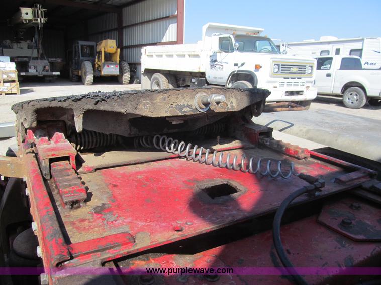 image for item I7228 1983 Peterbilt 359 semi truck