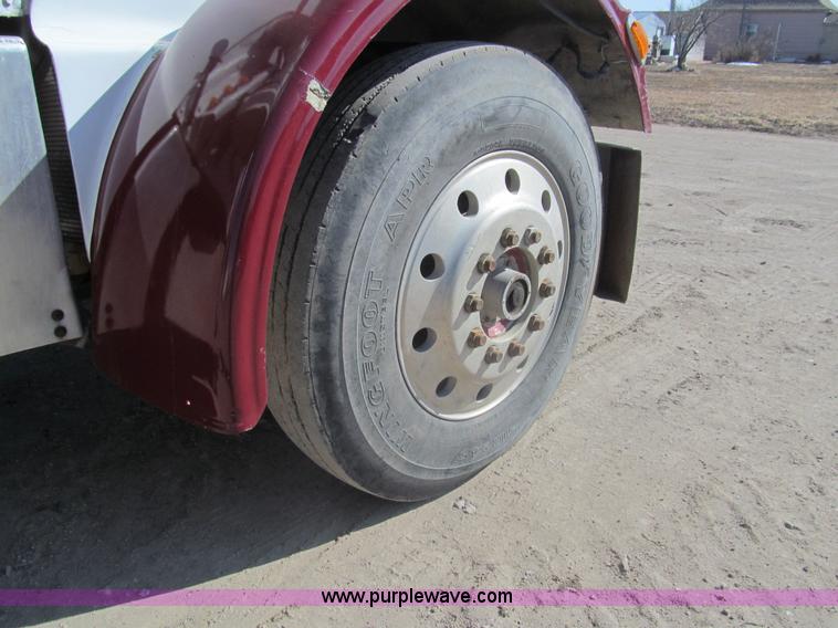 image for item I7228 1983 Peterbilt 359 semi truck