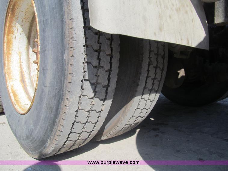 image for item I7228 1983 Peterbilt 359 semi truck