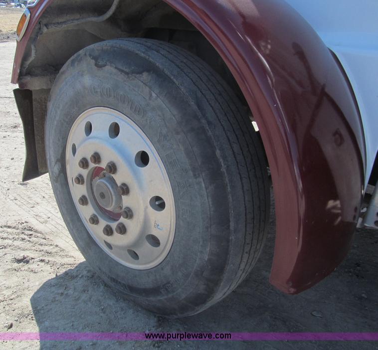 image for item I7228 1983 Peterbilt 359 semi truck