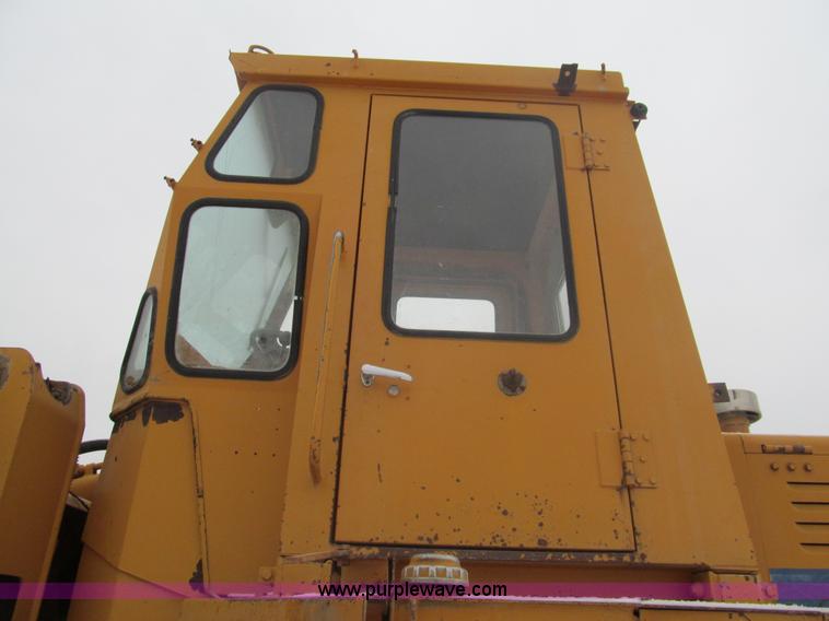 image for item I7229 Kobelco LK700A wheel loader