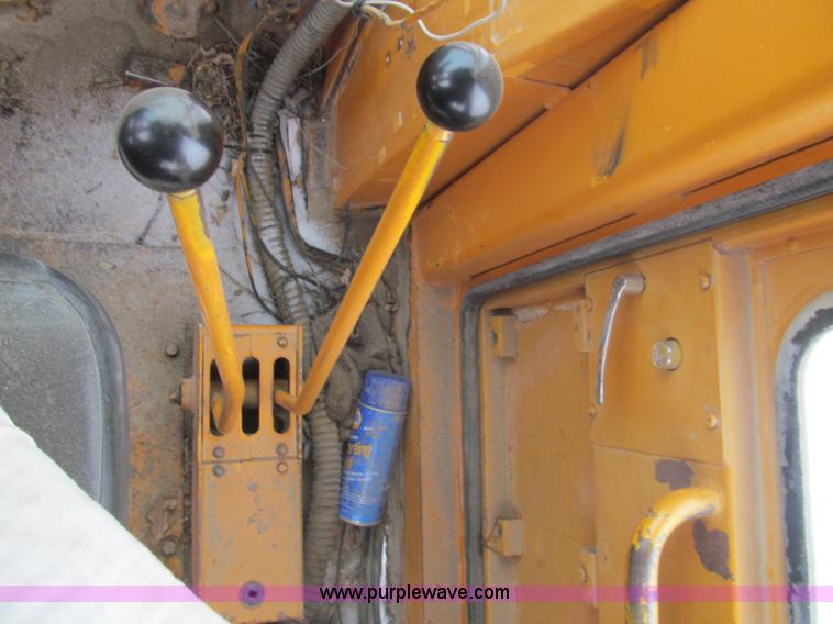 image for item I7229 Kobelco LK700A wheel loader